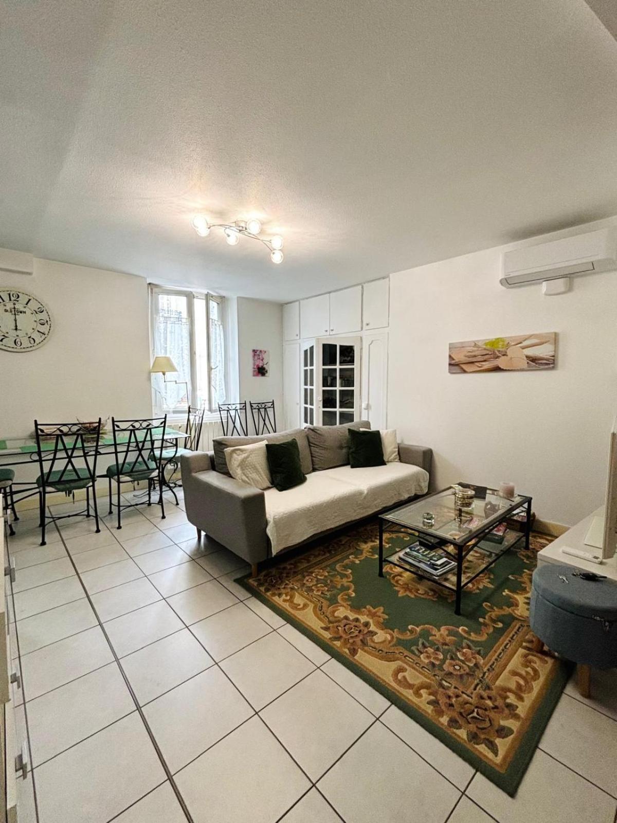 Chez Lucia Appartement Climatise ペリグー エクステリア 写真